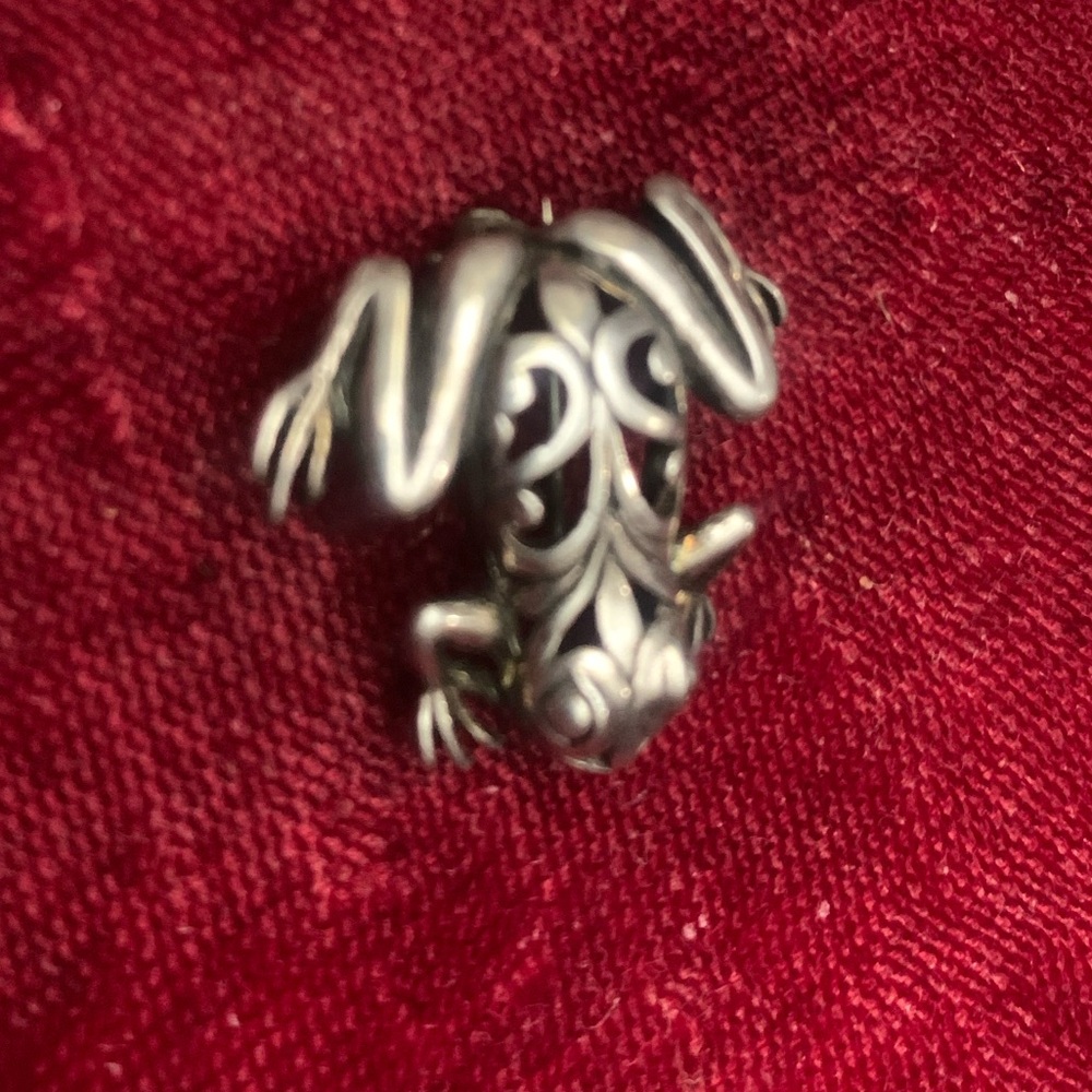 Sterling Silver Decorative Frog Pin Brooch